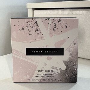 Fenty Beauty Cheeks Suede Powder Blush in BubbleBand$